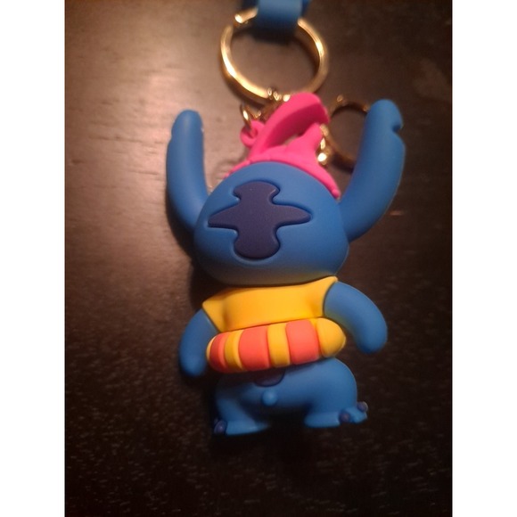 New Disney Stitch Innertube PVC Keychain Backpack Clip Keyring Pendant Wristlet - Picture 2 of 2